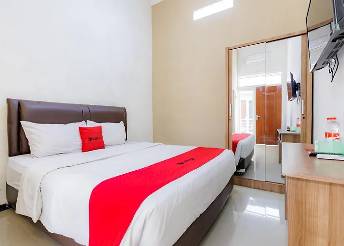 RedDoorz Syariah @ Jl. Cengger Ayam Dalam Hotel Malang